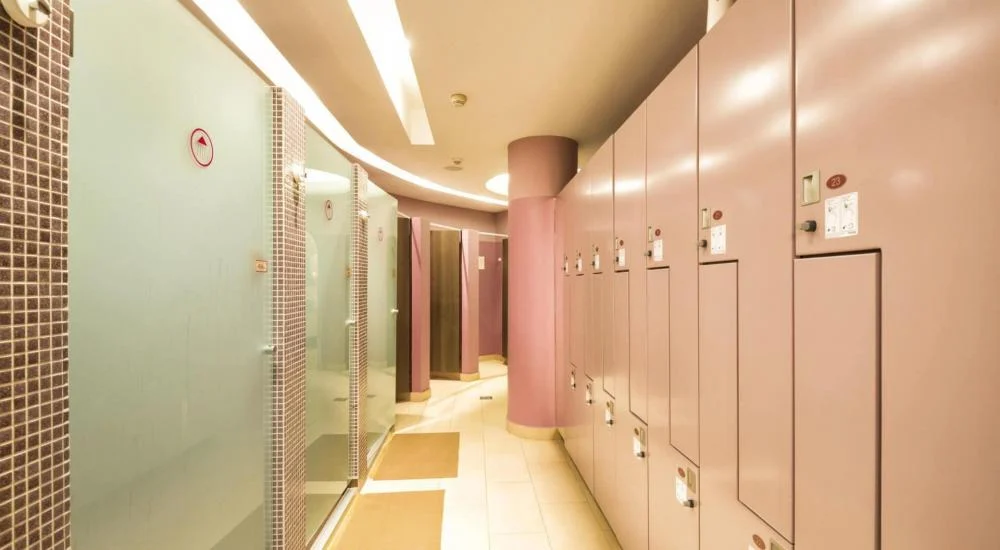 seville-greenwood-washrooms-shower-cubicles (1) seville-greenwood-washrooms-shower-cubicles (1) - Commercial washroom installation North West UK rather than educational…
